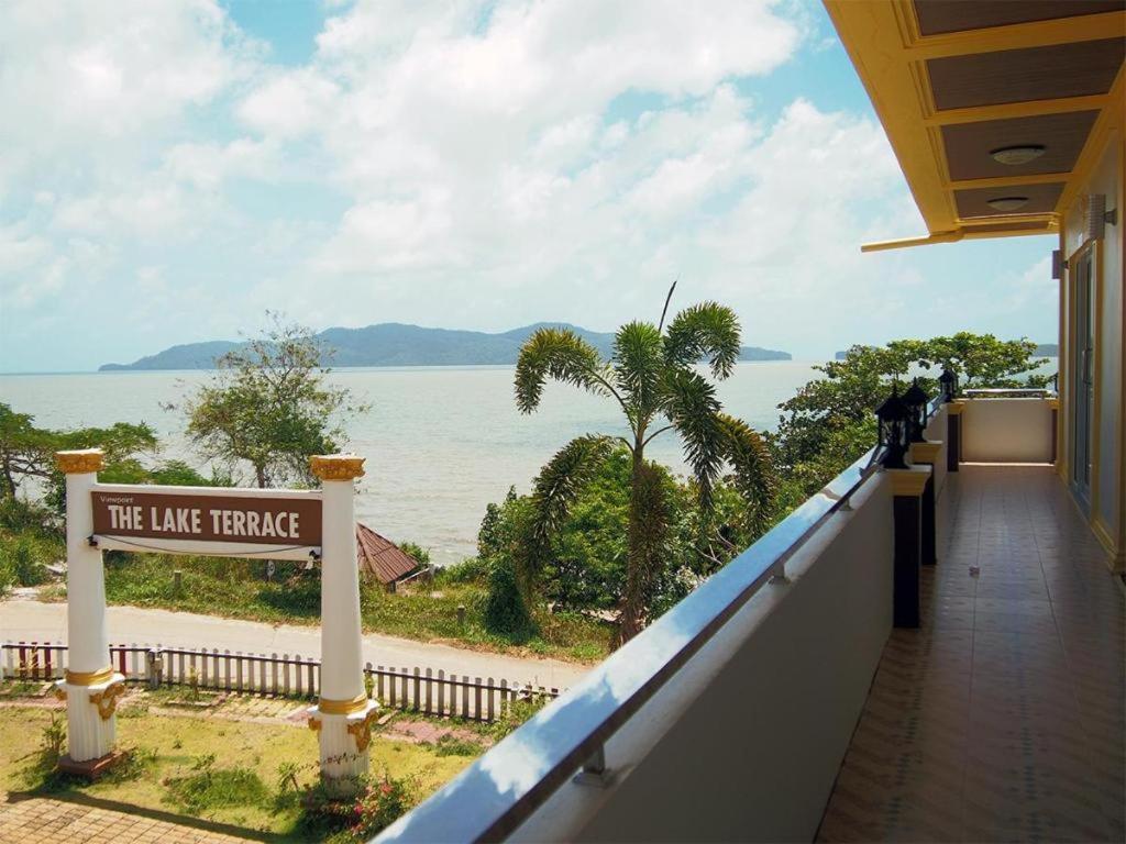 Lake Terrace Resort Langu Exterior photo